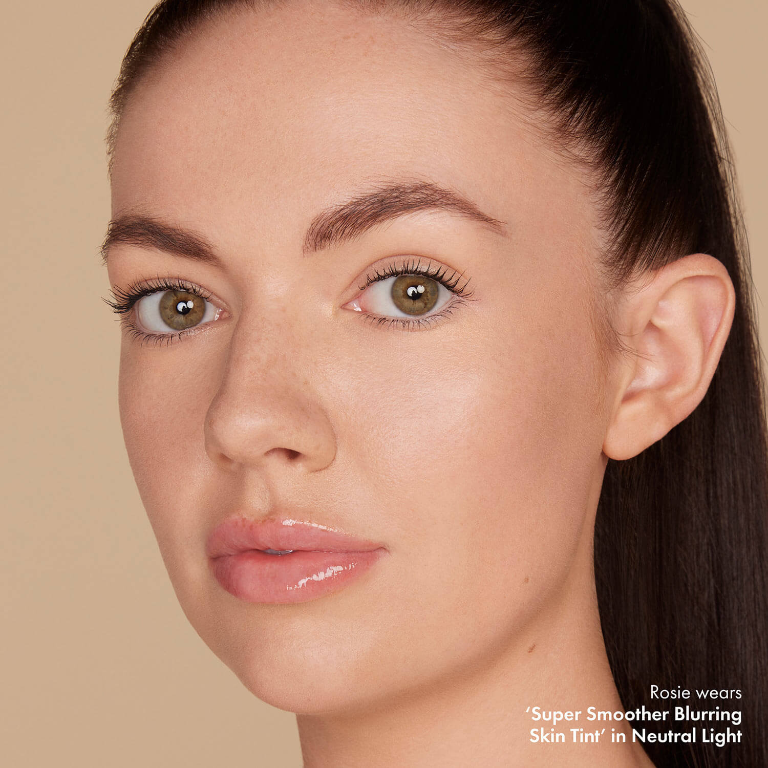 SUPER SMOOTHER BLURRING SKIN TINT (TINTE HIDRATANTE PARA LA PIEL)